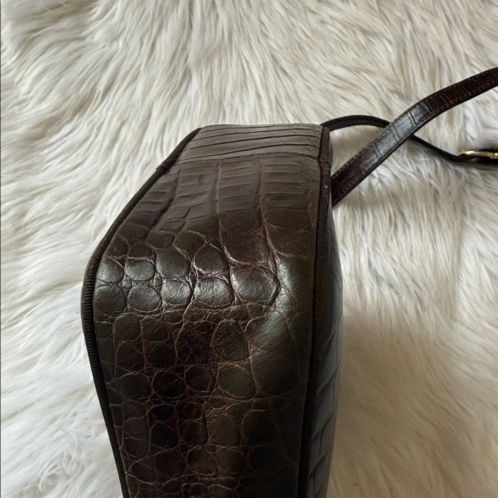 Salvatore Ferragamo Vara Brown Embossed Leather Designer Shoulder/ Crossbody Bag - Picture 9 of 16